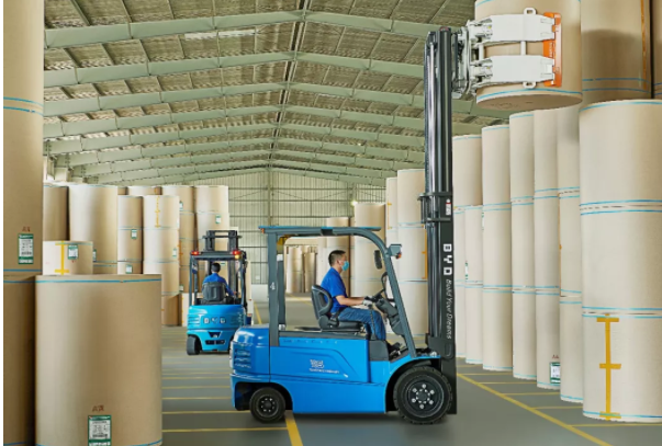 比亞迪叉車概念OR賦能-電動叉車進軍造紙業